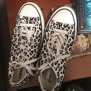 Converse leopard print shoes